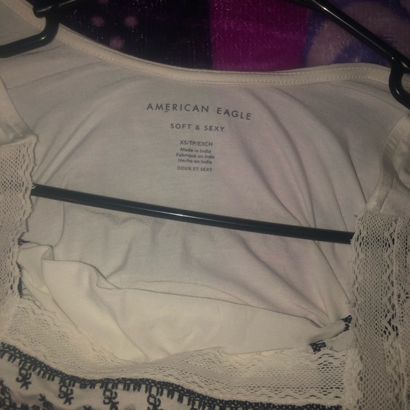 American Eagle Top - Picture 3 of 3